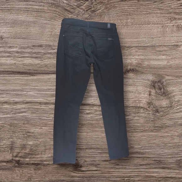 7 For All Mankind Black Ankle Cropped Distressed Jeans Size 26 - Picture 6 of 12